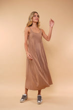 Cargar imagen en el visor de la galería, Vestido Salomé Taupe
