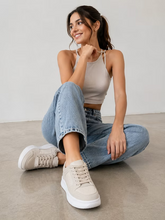 Cargar imagen en el visor de la galería, Tenis Lucrecia beige
