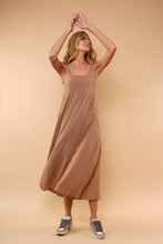 Cargar imagen en el visor de la galería, Vestido Salomé Taupe
