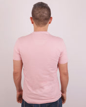 Cargar imagen en el visor de la galería, Camiseta Hombre Rosada
