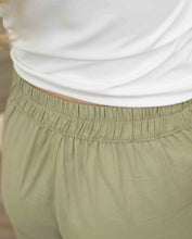 Cargar imagen en el visor de la galería, Pantalon Wimper Plane Verde
