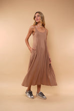 Cargar imagen en el visor de la galería, Vestido Salomé Taupe
