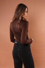 Cargar imagen en el visor de la galería, Camibuzo Samara Chocolate
