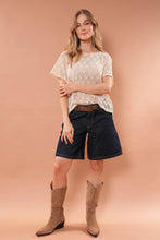 Cargar imagen en el visor de la galería, Camiseta Crema
