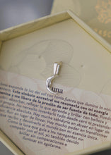Cargar imagen en el visor de la galería, Dije Luna
