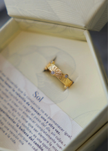 Cargar imagen en el visor de la galería, Anillo Soles
