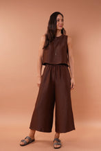 Cargar imagen en el visor de la galería, Blusa Catrina Brown
