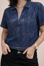 Cargar imagen en el visor de la galería, CAMISA TENCEL OSCURO
