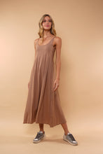 Cargar imagen en el visor de la galería, Vestido Salomé Taupe
