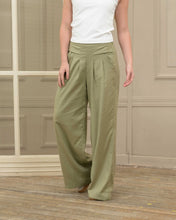 Cargar imagen en el visor de la galería, Pantalon Wimper Plane Verde
