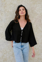 Cargar imagen en el visor de la galería, Blusa Tauro Negro
