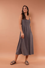 Cargar imagen en el visor de la galería, Vestido Salomé Gris
