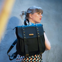 Cargar imagen en el visor de la galería, Morral Backpack Labranza Negro
