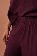 Cargar imagen en el visor de la galería, Pantalón Lara Vinotinto
