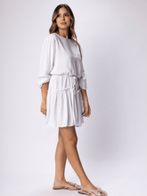 Cargar imagen en el visor de la galería, Vestido Abril Blanco
