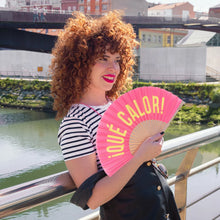 Cargar imagen en el visor de la galería, Abanico "Qué calor" rosa
