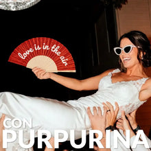 Cargar imagen en el visor de la galería, Abanico “Love is in the air” purpurina

