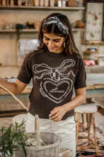 Cargar imagen en el visor de la galería, BLUSA TEJIDA MANGA CORTA ALGODÓN ECOLÓGICO GRATEFUL
