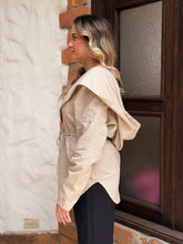 Cargar imagen en el visor de la galería, Chompa Aurora
