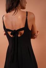 Cargar imagen en el visor de la galería, Vestido Salomé Black
