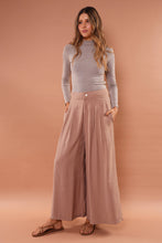 Cargar imagen en el visor de la galería, Pantalón Fenicia Taupe
