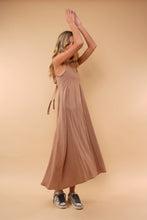 Cargar imagen en el visor de la galería, Vestido Salomé Taupe
