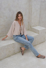 Cargar imagen en el visor de la galería, Blusa Tauro Taupe
