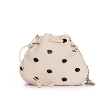 Cargar imagen en el visor de la galería, MANOS LIBRES PARA MUJER DOTS BEIGE CON CARGADERA EN CADENA
