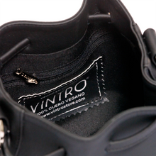 Cargar imagen en el visor de la galería, MANOS LIBRES PARA MUJER DOTS NEGRO CON CARGADERA EN CADENA
