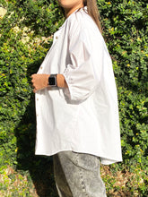 Cargar imagen en el visor de la galería, CAMISA OVERSIZED BLANCO

