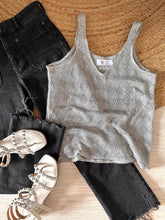 Cargar imagen en el visor de la galería, CAMISA TEJIDA TIRAS GRIS PLATA
