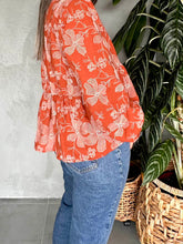 Cargar imagen en el visor de la galería, CAMISA LINO BORDADO CON TIRAS PARA AMARRE
