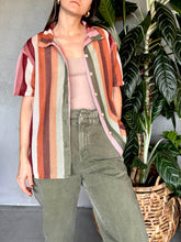 Cargar imagen en el visor de la galería, CAMISA TEJIDA RAYAS
