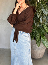 Cargar imagen en el visor de la galería, CAMISA AMARRE CUELLO INFALTABLE
