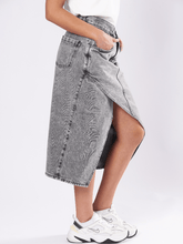 Cargar imagen en el visor de la galería, Falda Coral gris
