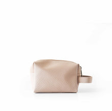 Cargar imagen en el visor de la galería, Cosmetiquera Mini París seda Rosada
