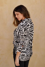 Cargar imagen en el visor de la galería, Camisa Siria Animal
