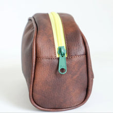 Cargar imagen en el visor de la galería, Cosmetiquera Banana Mocca
