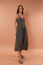 Cargar imagen en el visor de la galería, Vestido Salomé Verde
