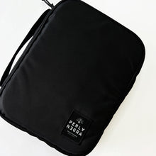 Cargar imagen en el visor de la galería, Portalibros Nuquí impermeable
