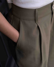 Cargar imagen en el visor de la galería, Pantalón Kary Plane Verde
