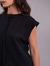 Cargar imagen en el visor de la galería, Blusa Sara Muse Black
