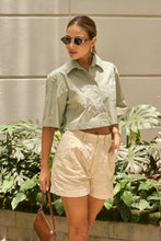 Cargar imagen en el visor de la galería, CAMISA CALIOPE VERDE
