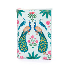 Cargar imagen en el visor de la galería, PORTAPASAPORTE PRAGA PARA MUJER ESTAMPADO INDIAN GARDEN
