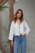 Cargar imagen en el visor de la galería, Blusa Tauro Max
