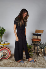 Cargar imagen en el visor de la galería, Vestido Étnica Largo con mangas y aberturas frontales - Negro
