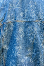Cargar imagen en el visor de la galería, CHAQUETA SILUETA AMPLIA BOTANICA
