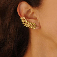 Cargar imagen en el visor de la galería, Ear Cuff Y Arete Rama De Laurel Renacer
