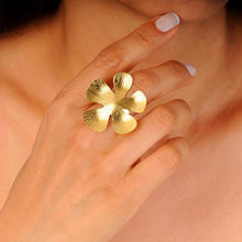 Cargar imagen en el visor de la galería, Anillo Flor Edén

