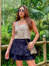 Cargar imagen en el visor de la galería, Blusa Frida Camel
